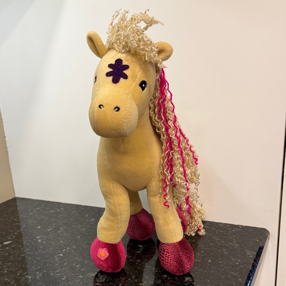 Vintage 2001 Groovy Girls Calypso Poseable 14” Plush Horse. Manhattan Toys.